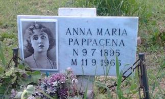 Anna Fougez grave
